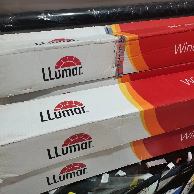 Tinted Window Film - LLumar Auto Window Film High Insulation