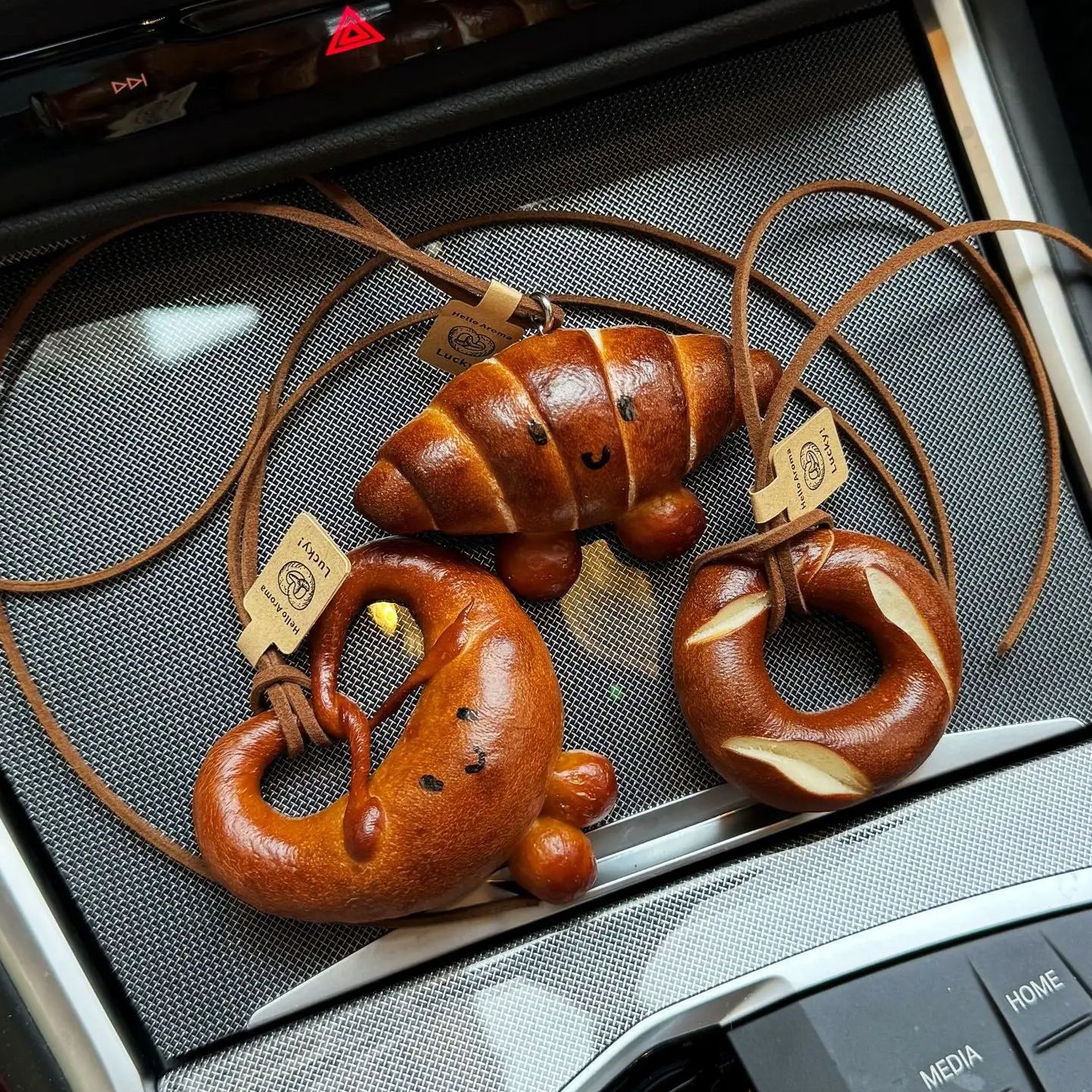 DIY Handmade Bread Keychain Co - Car Accessories Cork reseña y precio