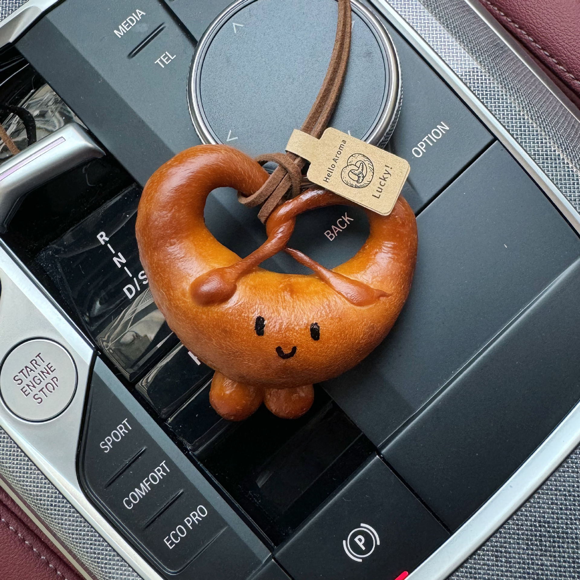 DIY Handmade Bread Keychain Co - Car Accessories Cork reseña y precio